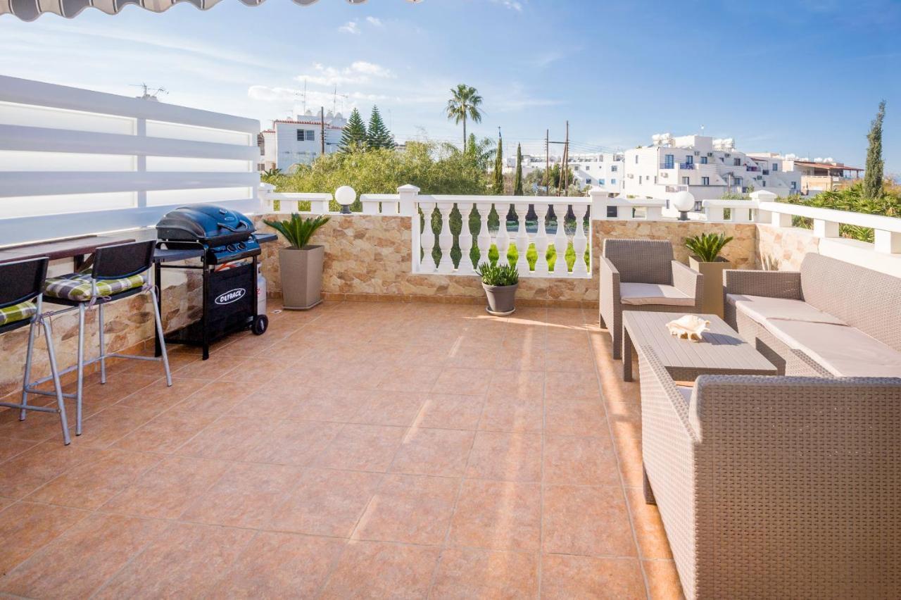 Sofia Apartment 700M Away From The Beach Paralimni Dış mekan fotoğraf
