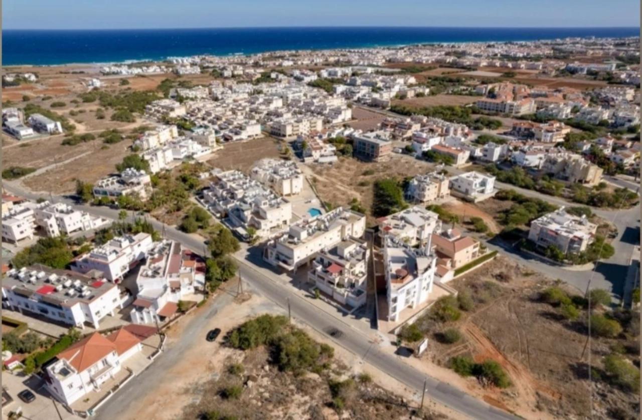 Sofia Apartment 700M Away From The Beach Paralimni Dış mekan fotoğraf