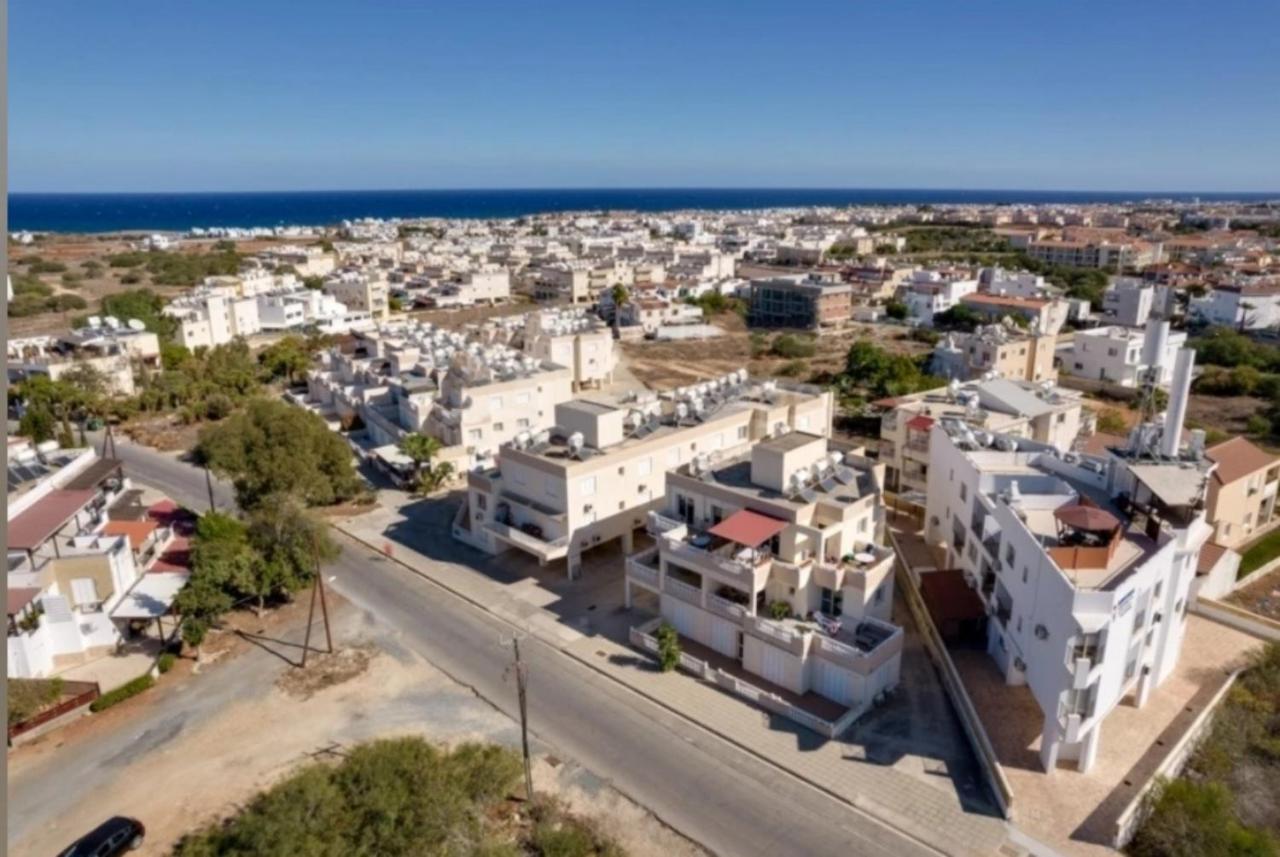 Sofia Apartment 700M Away From The Beach Paralimni Dış mekan fotoğraf