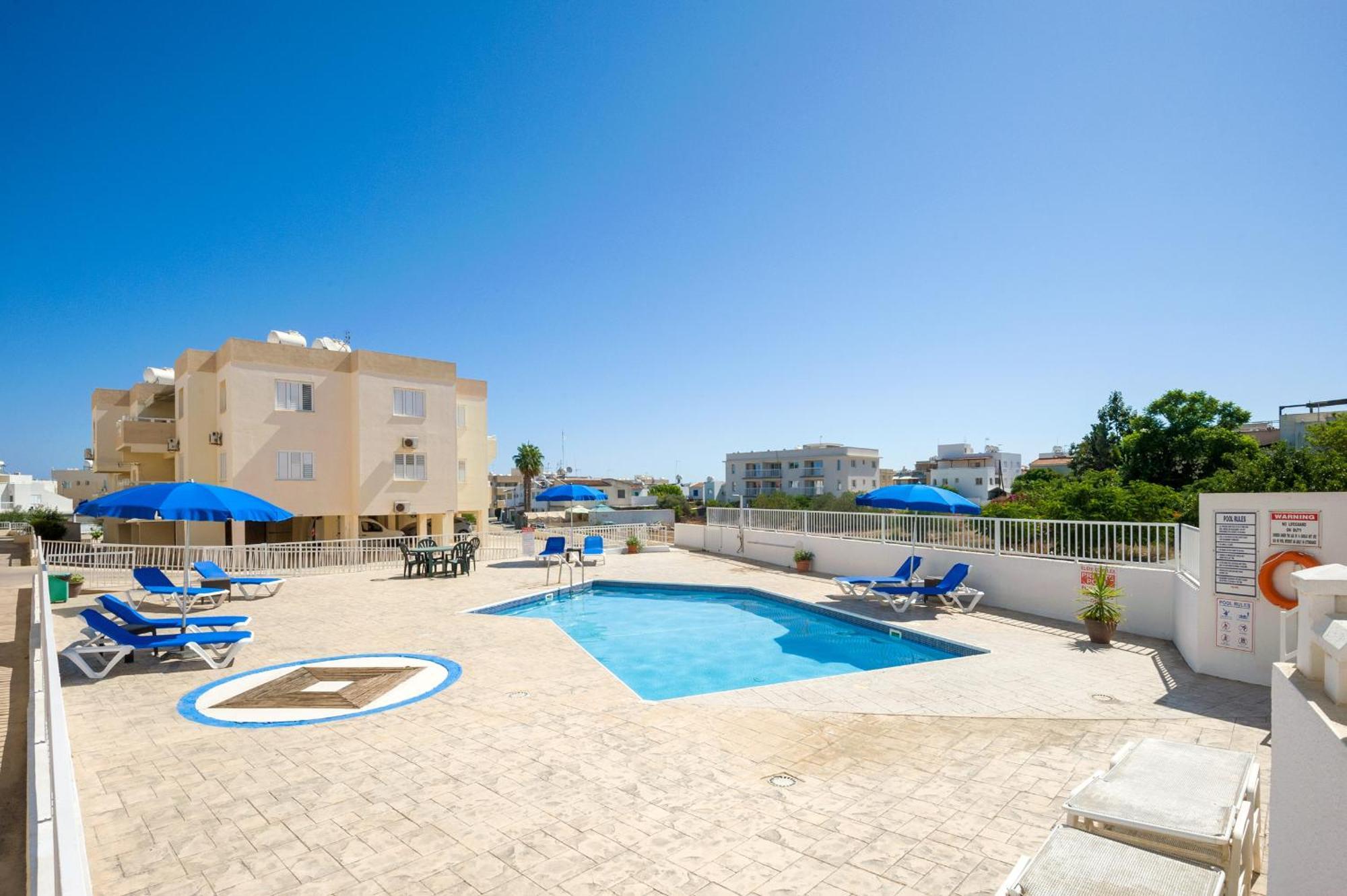 Sofia Apartment 700M Away From The Beach Paralimni Dış mekan fotoğraf